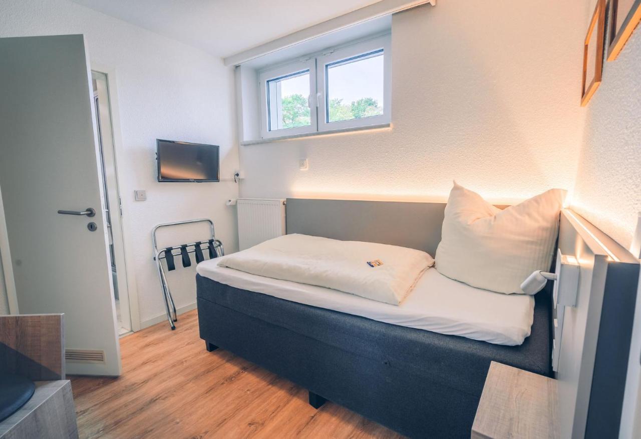 Kalenborner Hoehe 3*